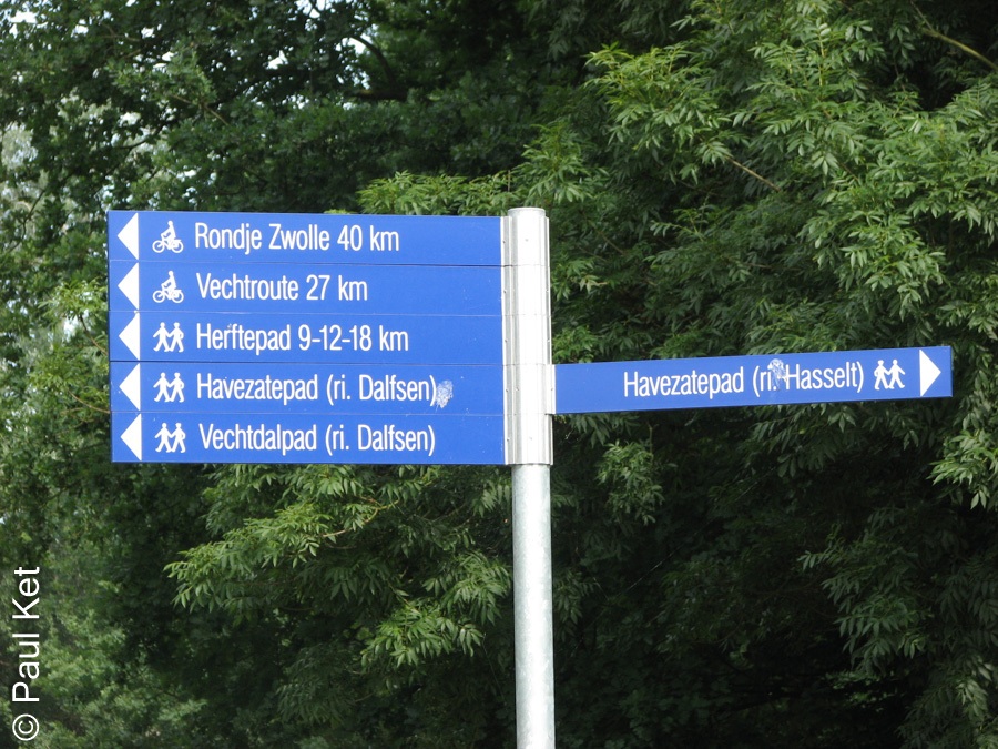 Taken at Latitude/Longitude:52.556954/6.121672. 0.66 km South-East Genne Overijssel Netherlands <a href="http://www.geonames.org/maps/google_52.556954_6.121672.html"> (Map link)</a>